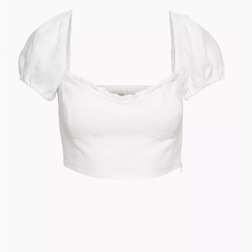 NWT aritzia wander linen top